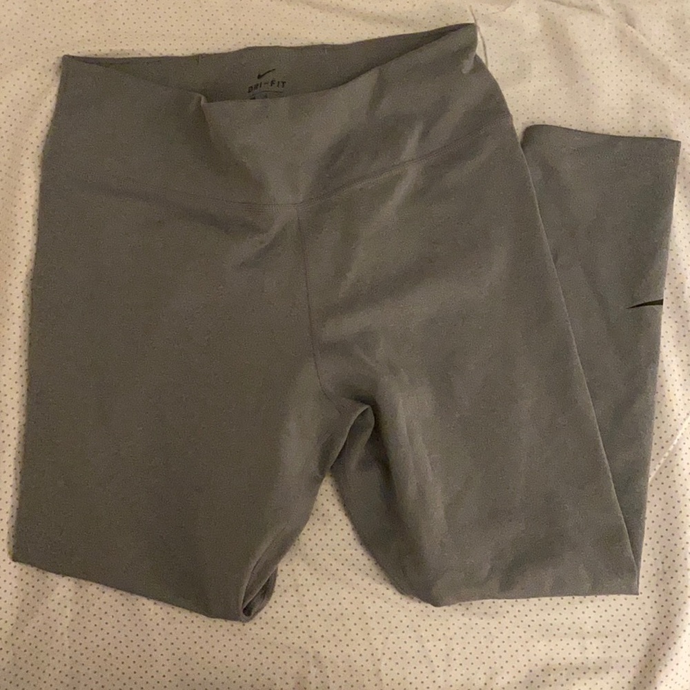 Nike Dri-fit cropped leggings